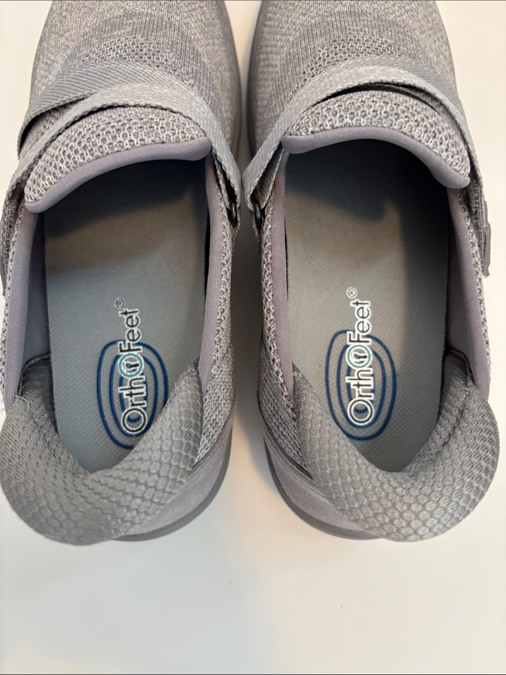 NWOT! Women's Athletic Walking Shoes in Light Gray - Picture 7 of 10